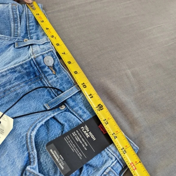 Levi's 70s High Rise Flare Jeans Marin Babe - Picture 2 of 8